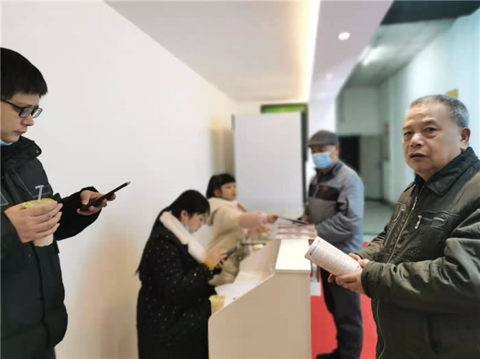 四川中青旅綿陽分社、綿陽市中旅假日旅行社、綿陽自來文化傳播有限公司24H自助售貨服務(wù)盛大開業(yè)