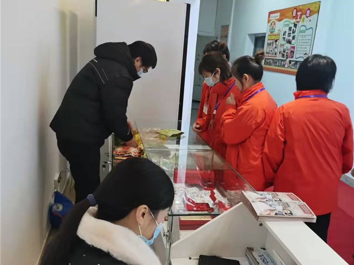 四川中青旅綿陽分社、綿陽市中旅假日旅行社、綿陽自來文化傳播有限公司24H自助售貨服務(wù)盛大開業(yè)